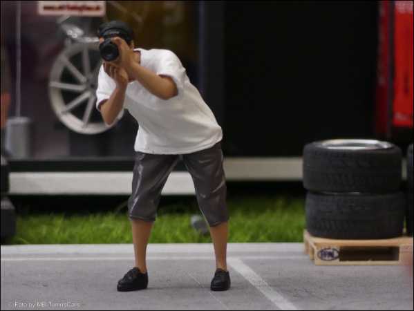 1:18 Ben Fotograf Figur